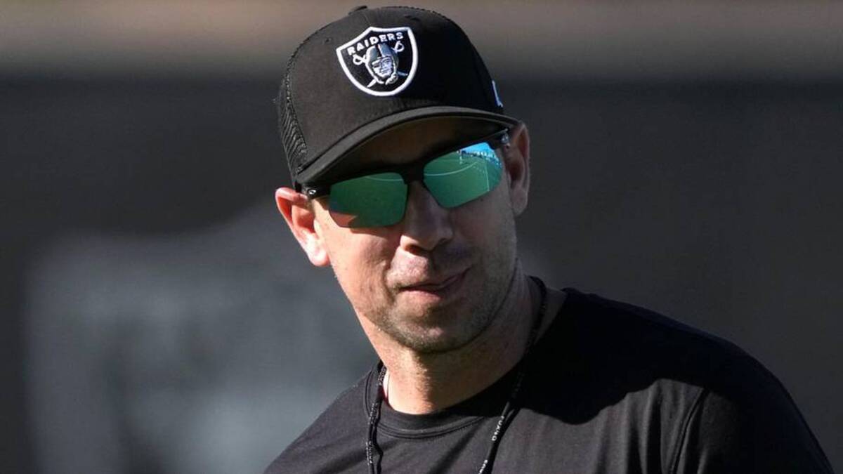  Jun 9, 2026; Henderson, NV, USA; Las Vegas Raiders coach Klint Kubiak during minicamp at Intermountain Health Performance Center. Mandatory Credit: Kirby Lee-Imagn Images | Kirby Lee-Imagn Images 