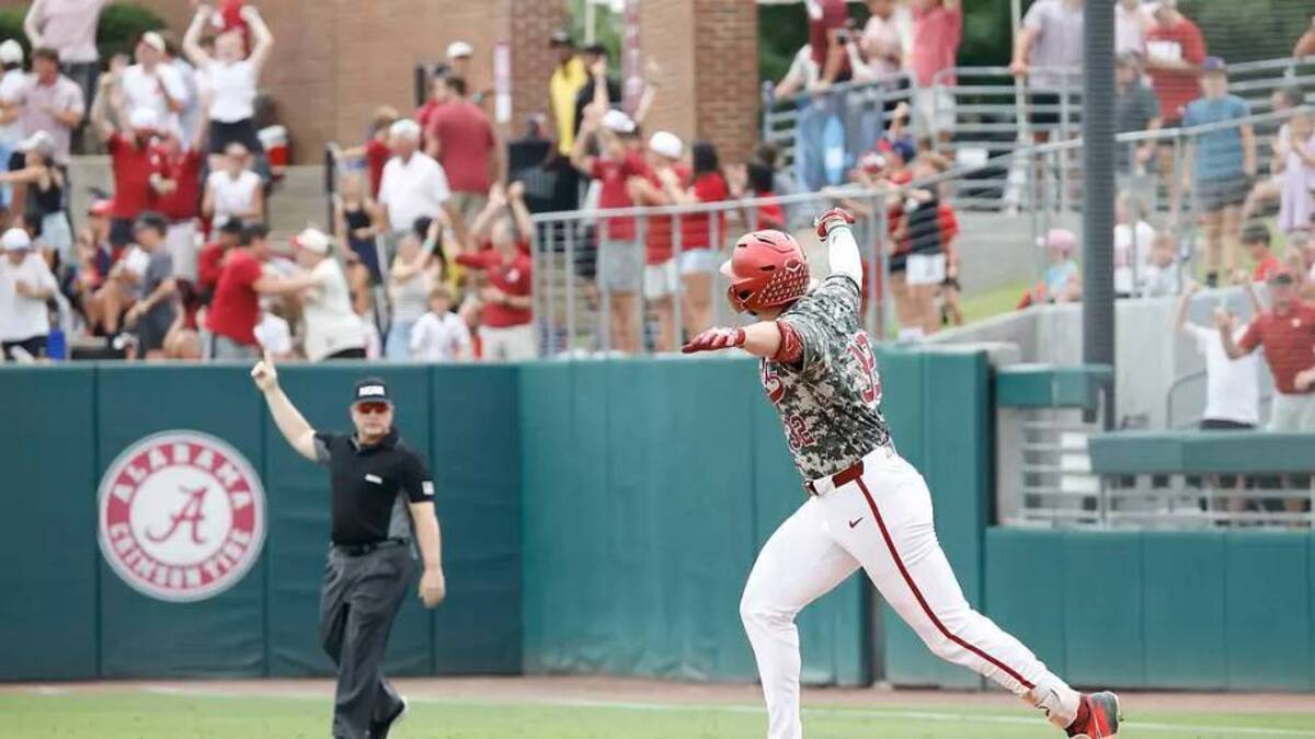  Jason Torres hits a grand slam against St. John's in super regionals | UA Athletics 
