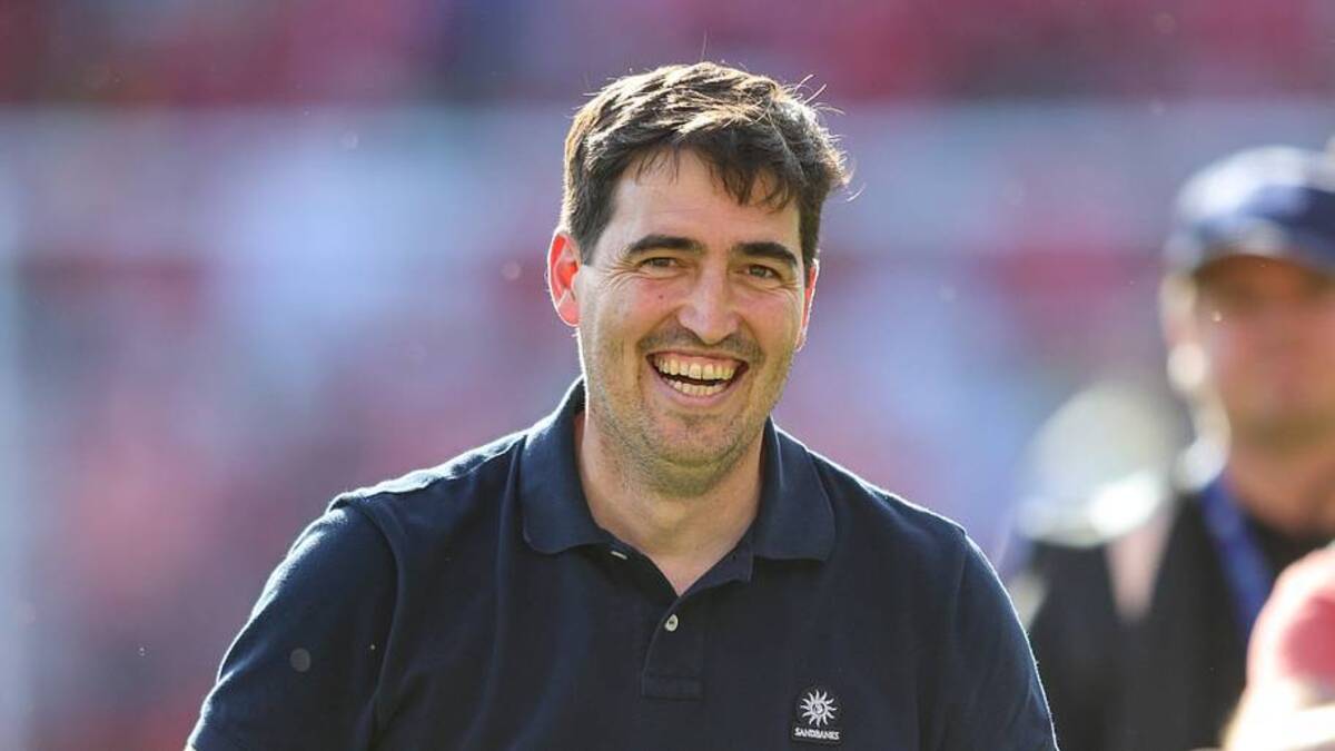  Iraola spoke with Chelsea earlier this summer. | Robin Jones/AFC Bournemouth/Getty Images 