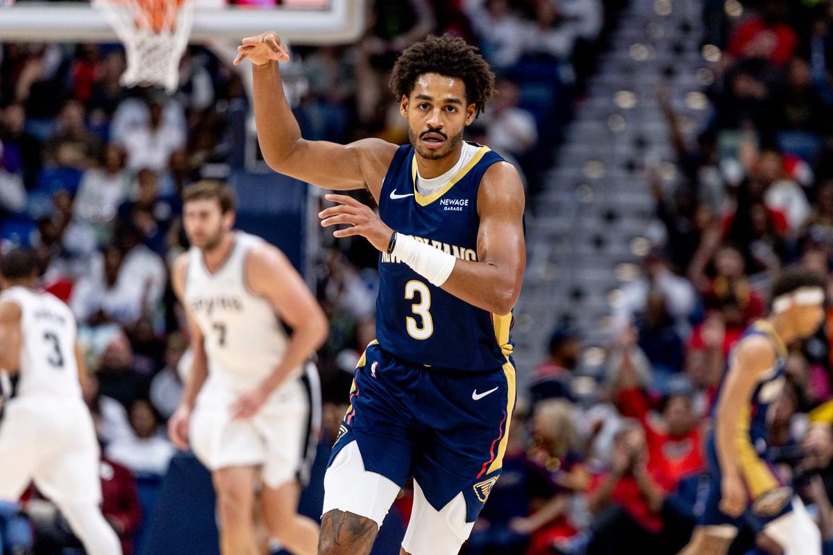  Jordan Poole's declining efficiency and unstable workload create significant fantasy basketball volatility entering 2026-27. Credit: Stephen Lew-Imagn Images