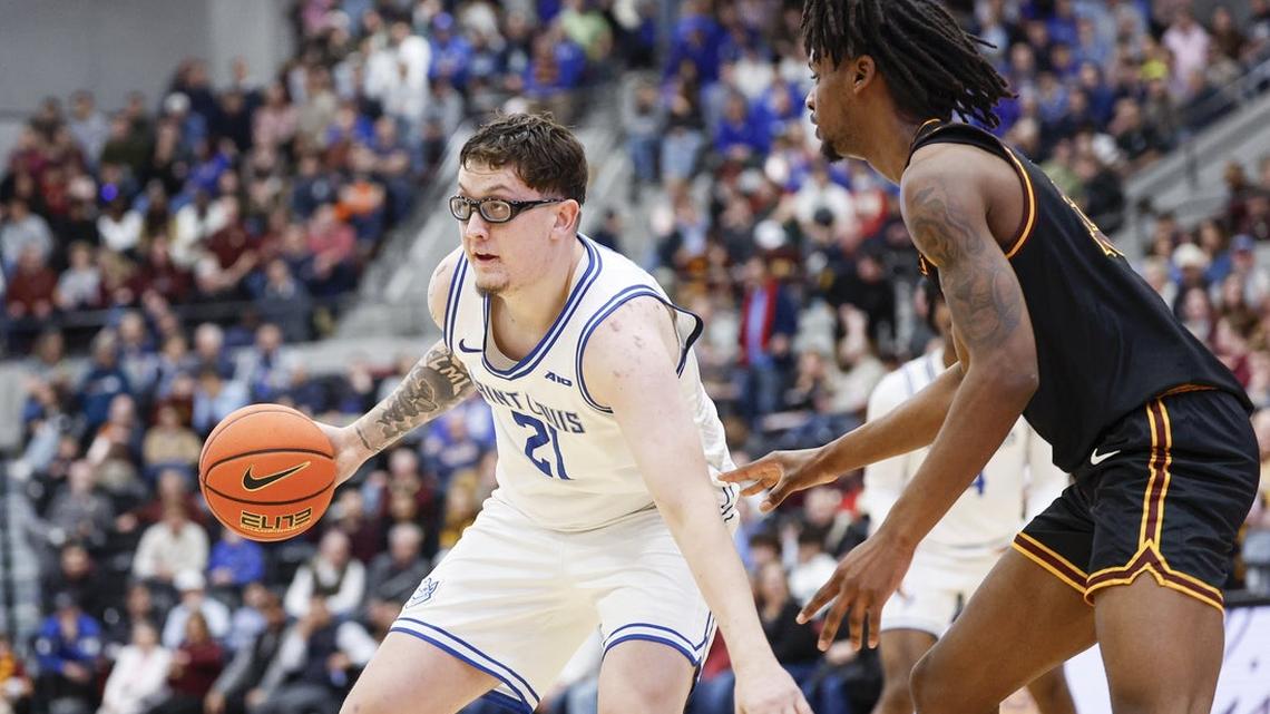 No. 25 St. Louis hosts Loyola Chicago, vies for unbeaten home season 
