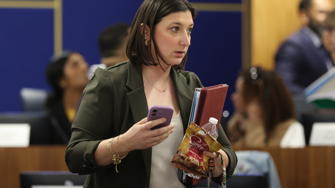 School board president candidate Jennifer Custer drops out of race