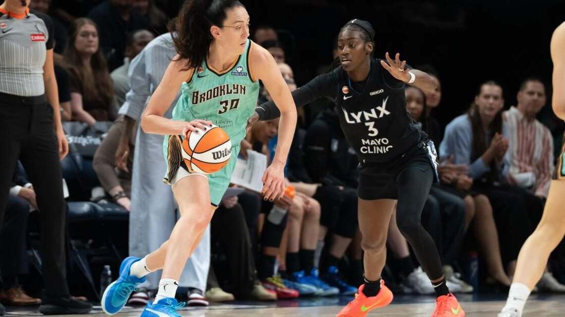 Breanna Stewart pours in 34 as Liberty surprise Lynx in Game 1