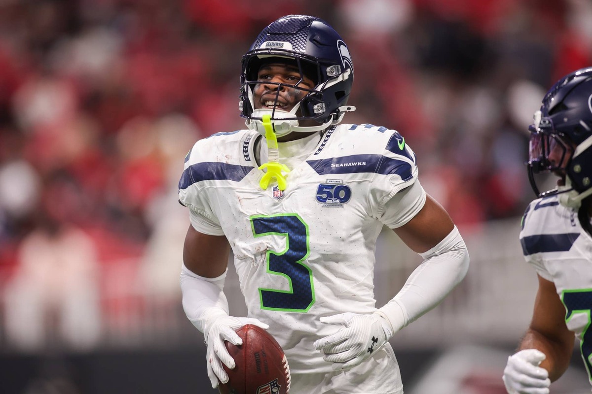  Seattle Seahawks safety Nick Emmanwori celebrates after an interception against the Atlanta Falcons in the third quarter at Mercedes-Benz Stadium. Brett Davis-Imagn Images