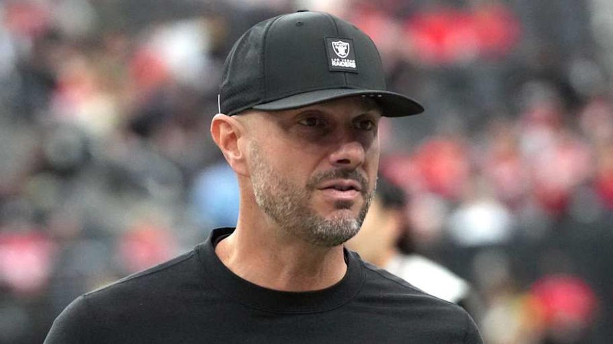  Jan 4, 2026; Paradise, Nevada, USA; Las Vegas Raiders general manager John Spytek reacts during the game against the Kansas City Chiefs at Allegiant Stadium. Mandatory Credit: Kirby Lee-Imagn Images | Kirby Lee-Imagn Images 