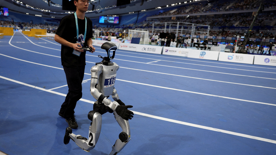 China robot maker Unitree's post-listing slump sparks bubble fears 