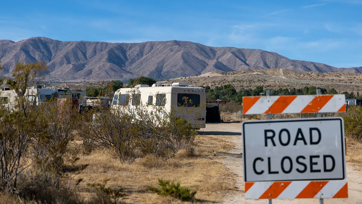 Far off the grid in the Antelope Valley, RVers make a mess - and elude the homeless count