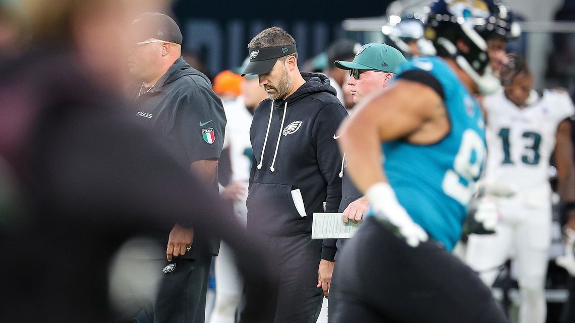 Eagles coach Sirianni defends his late-game clock management in stunning loss to Jaguars