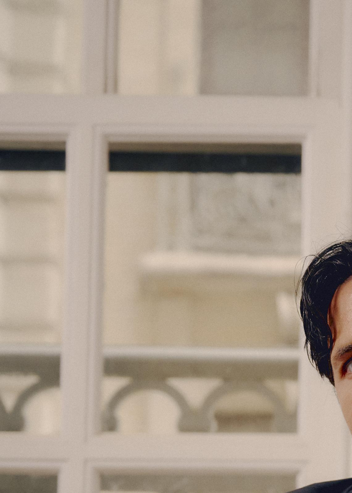 Andre Herrero in New York, April 5, 2026. When tastemakers are having a décor emergency, they bring in Adam Charlap Hyman and Andre Herrero. (Evelyn Freja/The New York Times)