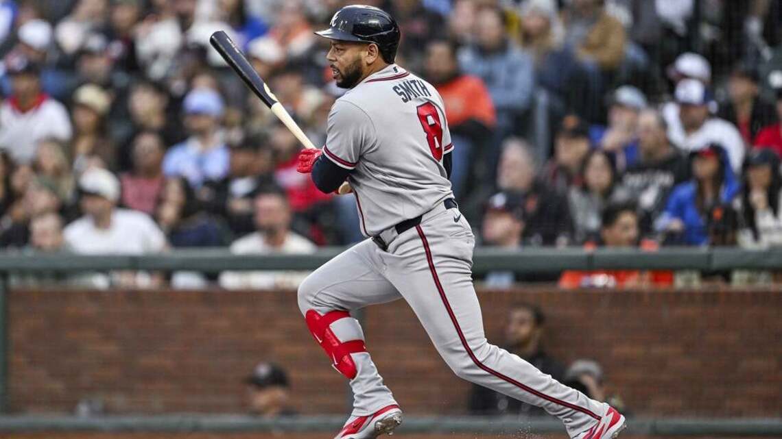Braves' relievers clamp down on Giants in 3-1 victory