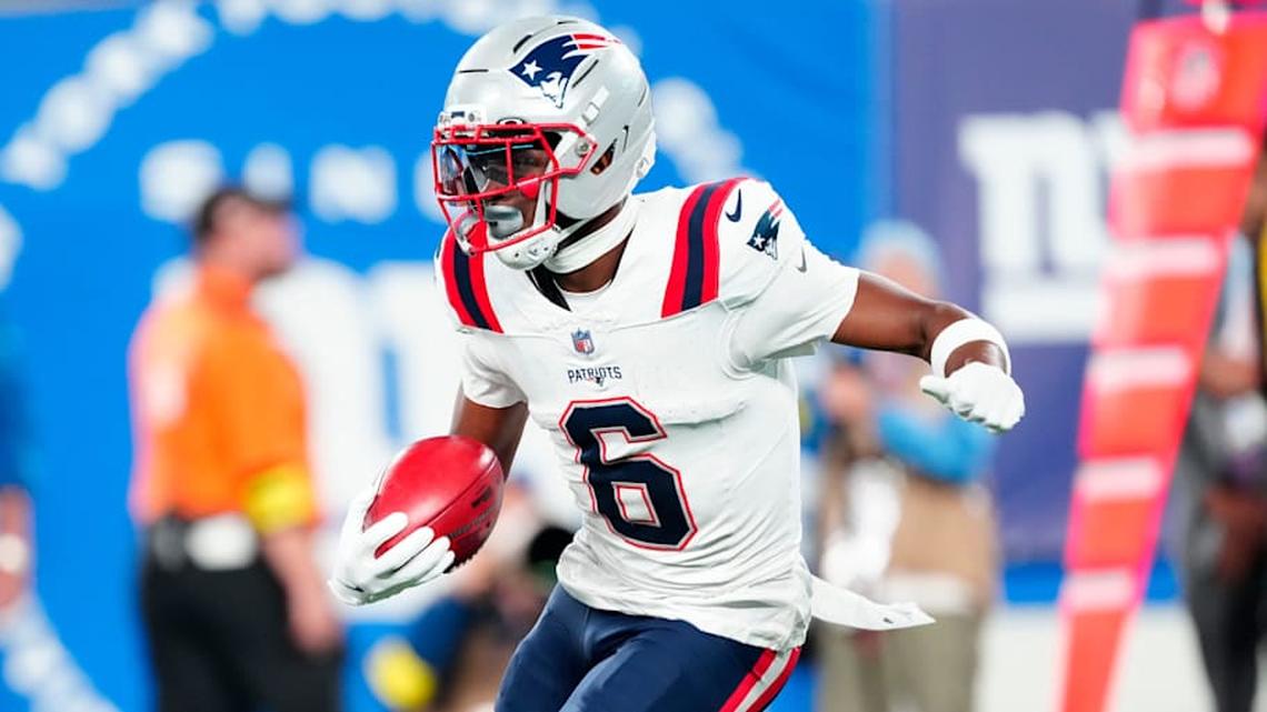  New England Patriots wide receiver Javon Baker (6) runs with the punt return in the first quarter, Thursday, August 21, 2025, in East Rutherford. | Kevin R. Wexler-NorthJersey.com / USA TODAY NETWORK via Imagn Images 