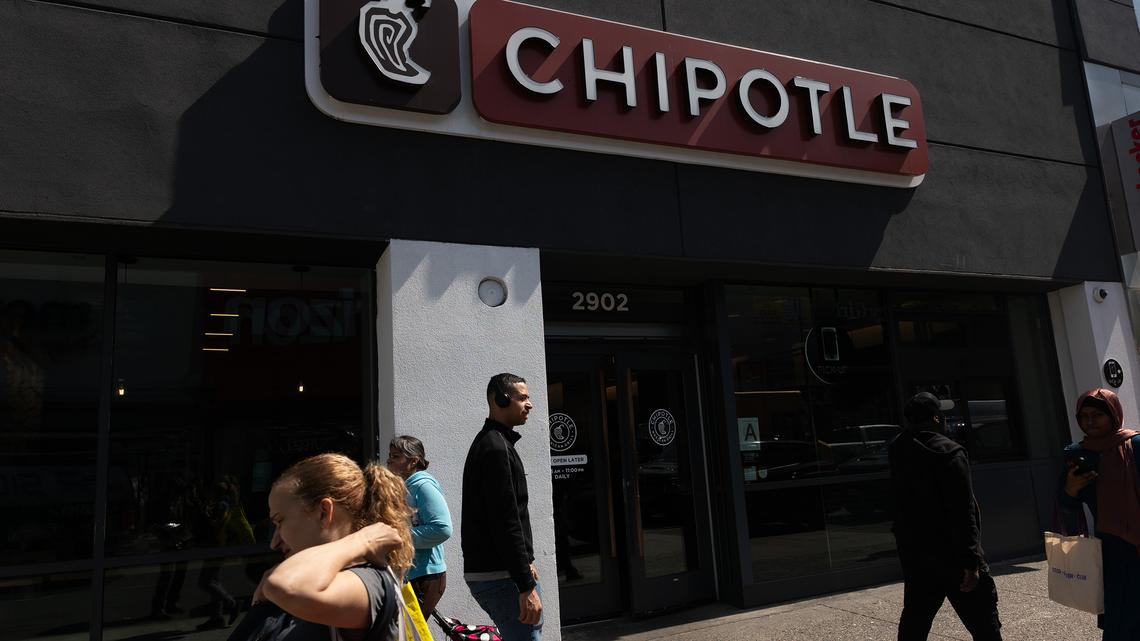 Gustavo Arellano: Chipotle just saw its worst year ever. It may not get any better 