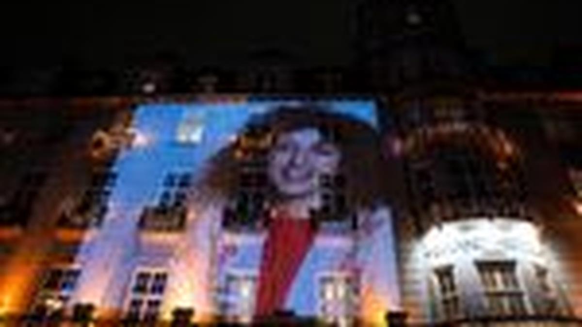 FILE PHOTO: A picture of Nobel Peace Prize winner Narges Mohammadi on the wall of the Grand Hotel in central Oslo before the Nobel banquet, in connection with the awarding of the Nobel Peace Prize 2023, in Oslo, Norway December 10, 2023. NTB/Javad Parsa via REUTERS/File Photo