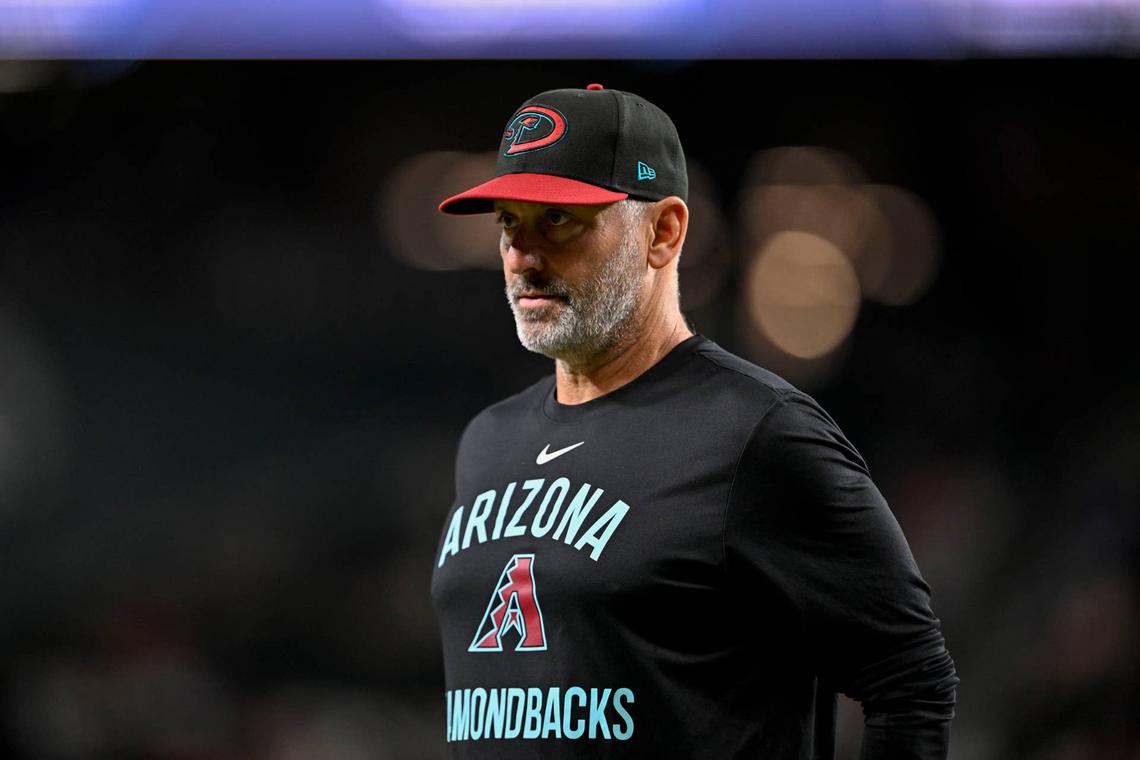 Arizona Diamondbacks manager Torey Lovullo (17) © Jerome Miron-Imagn Images