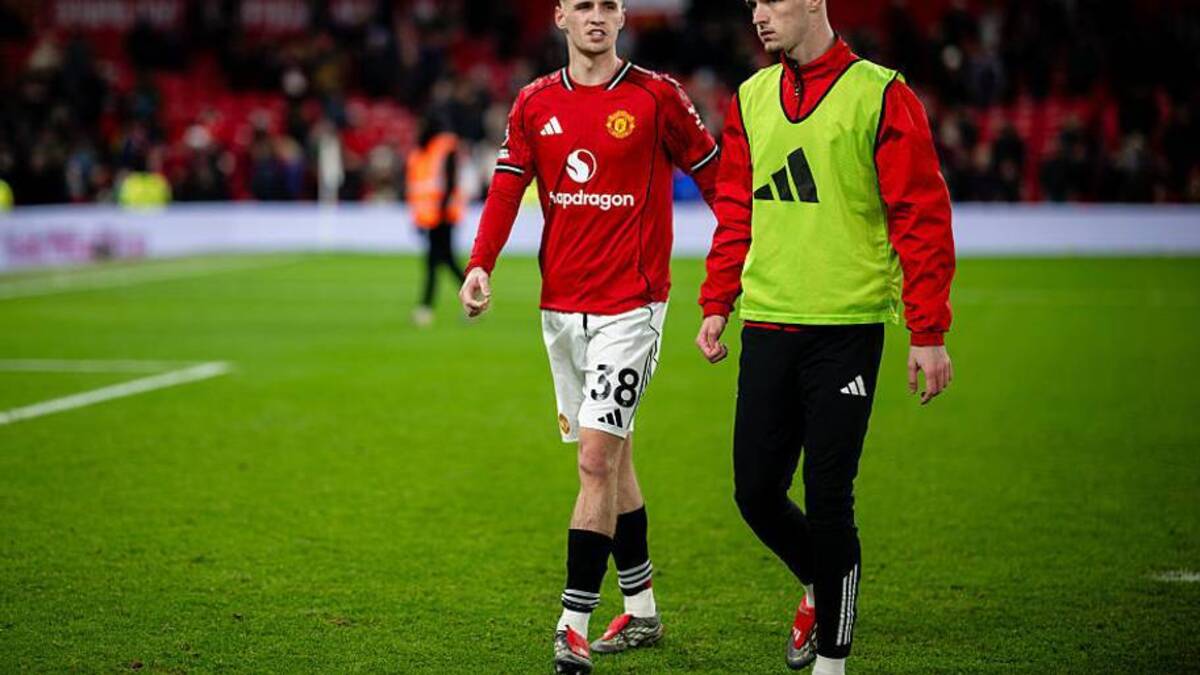  Darren Fletcher's two sons have both played for Man Utd. | Ash Donelon/Manchester United/Getty Images 