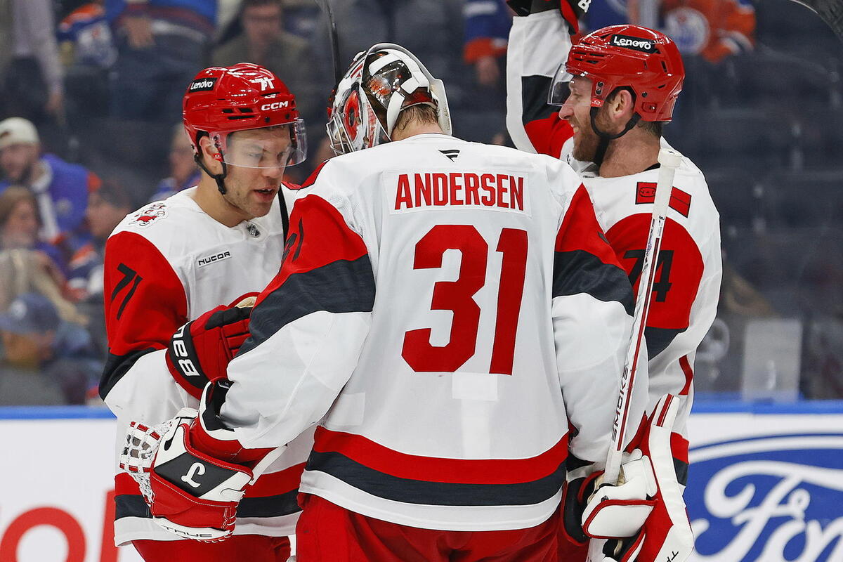  Three Goalies In Edmonton: Why It Works 