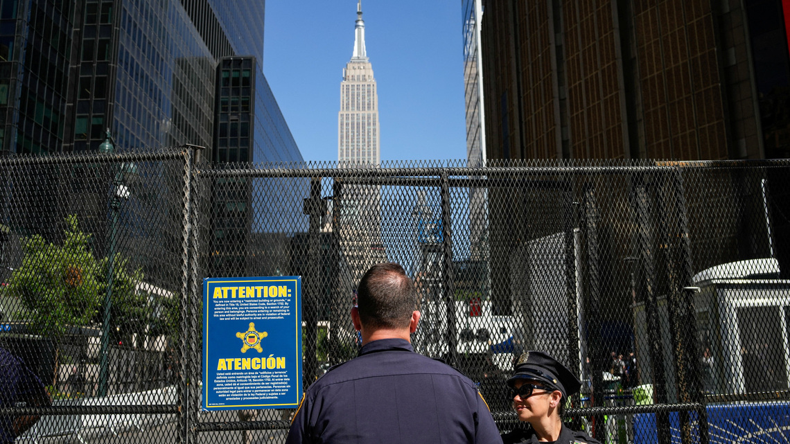 Ticketholders boo Trump as NBA Finals security clogs entry to Madison Square Garden 