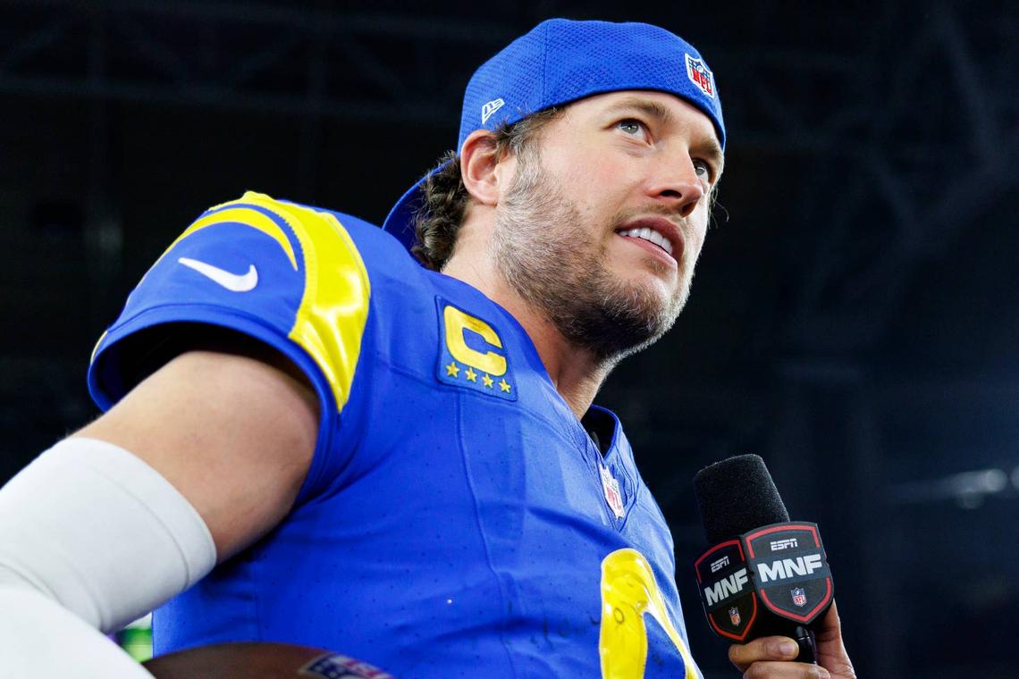  GLENDALE, ARIZONA - JANUARY 13: Quarterback Matthew Stafford #9 of the Los Angeles Rams speaks in an interview with ESPN reporter Lisa Salters after an NFC Wild Card game against the Minnesota Vikings, at State Farm Stadium on January 13, 2025 in Glendale, Arizona. (Photo by Brooke Sutton/Getty Images) 