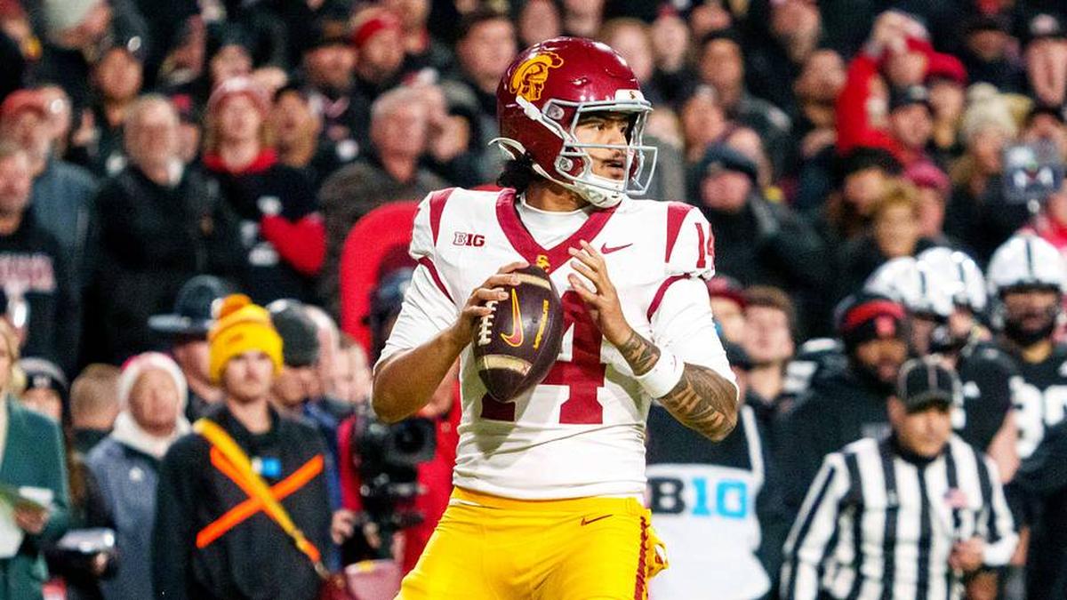  Nov 1, 2025; Lincoln, Nebraska, USA; Southern California Trojans quarterback Jayden Maiava (14) looks to pass against the Nebraska Cornhuskers during the second quarter at Memorial Stadium. Mandatory Credit: Dylan Widger-Imagn Images | Dylan Widger-Imagn Images 
