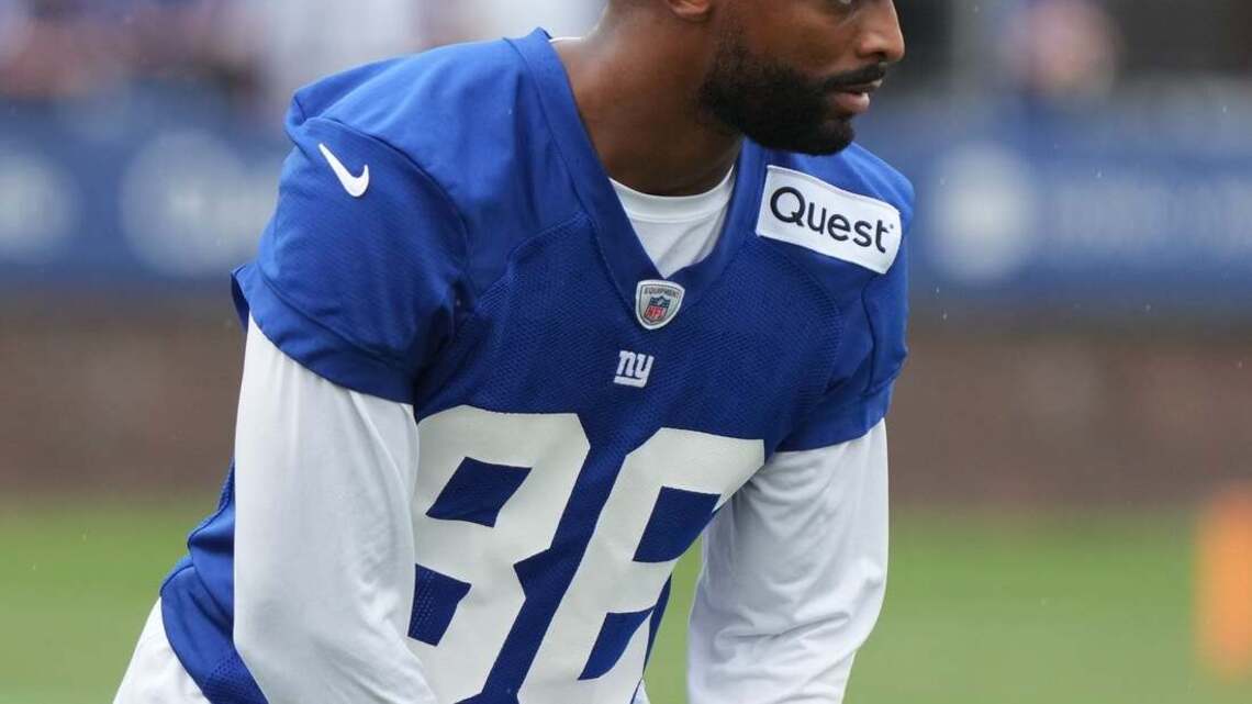 Colts release veteran WR Darius Slayton
