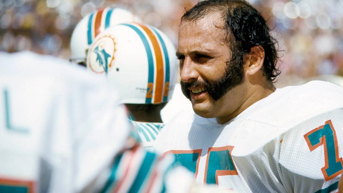 Two-Time Super Bowl Champion Manny Fernandez Dead at 79 
