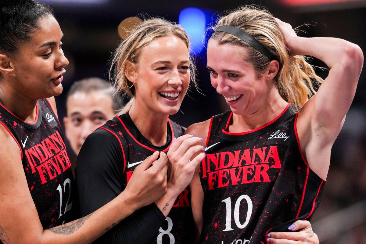  Indiana Fever center-forward Damiris Dantas and guards Sophie Cunningham and Lexie Hull against the Chicago Sky. © Grace Smith-USA TODAY Network via Imagn Images