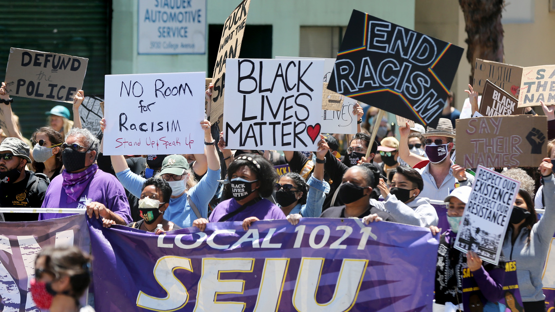 Oakland reaches tentative deal with SEIU, averting strike 