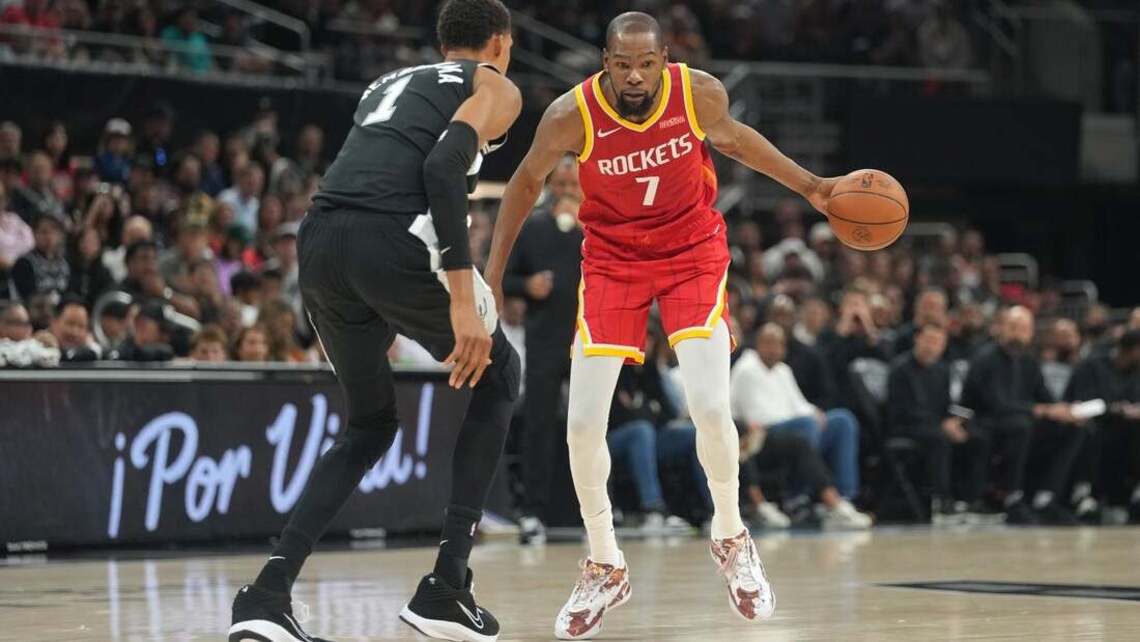 Rockets, Hawks vie to remain undefeated in new season 