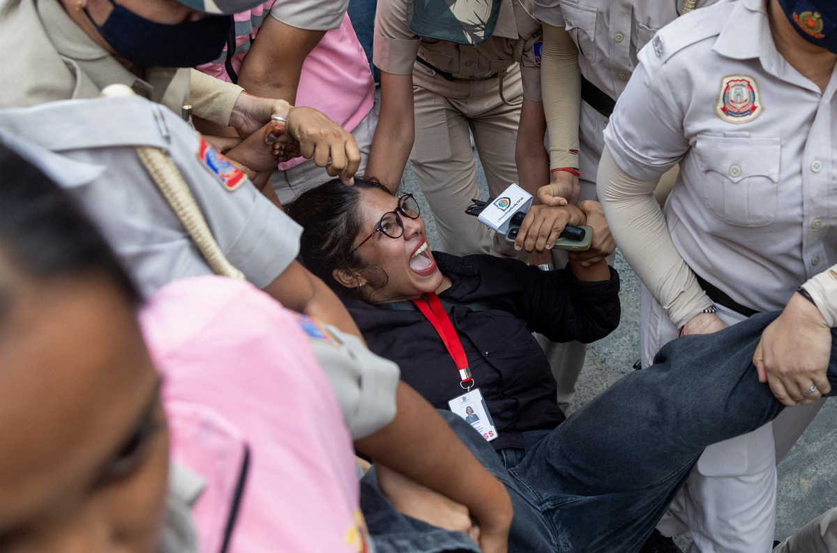Reporters accuse India of crackdown on journalists, press freedom at ...