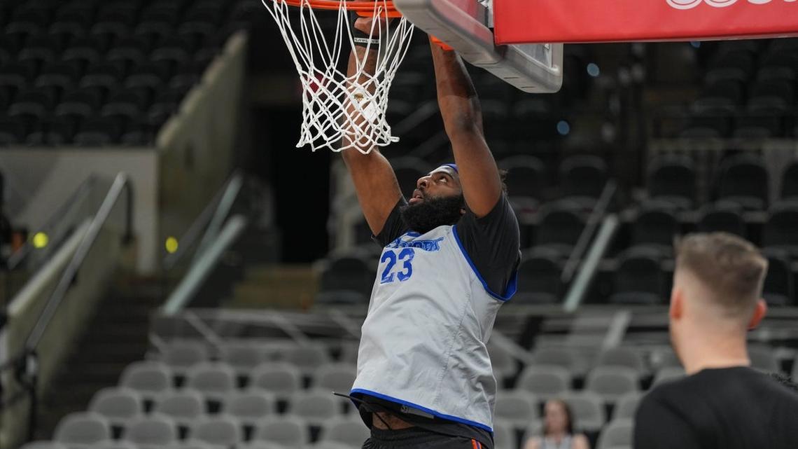Knicks C Mitchell Robinson appears off bench in Finals Game 1 