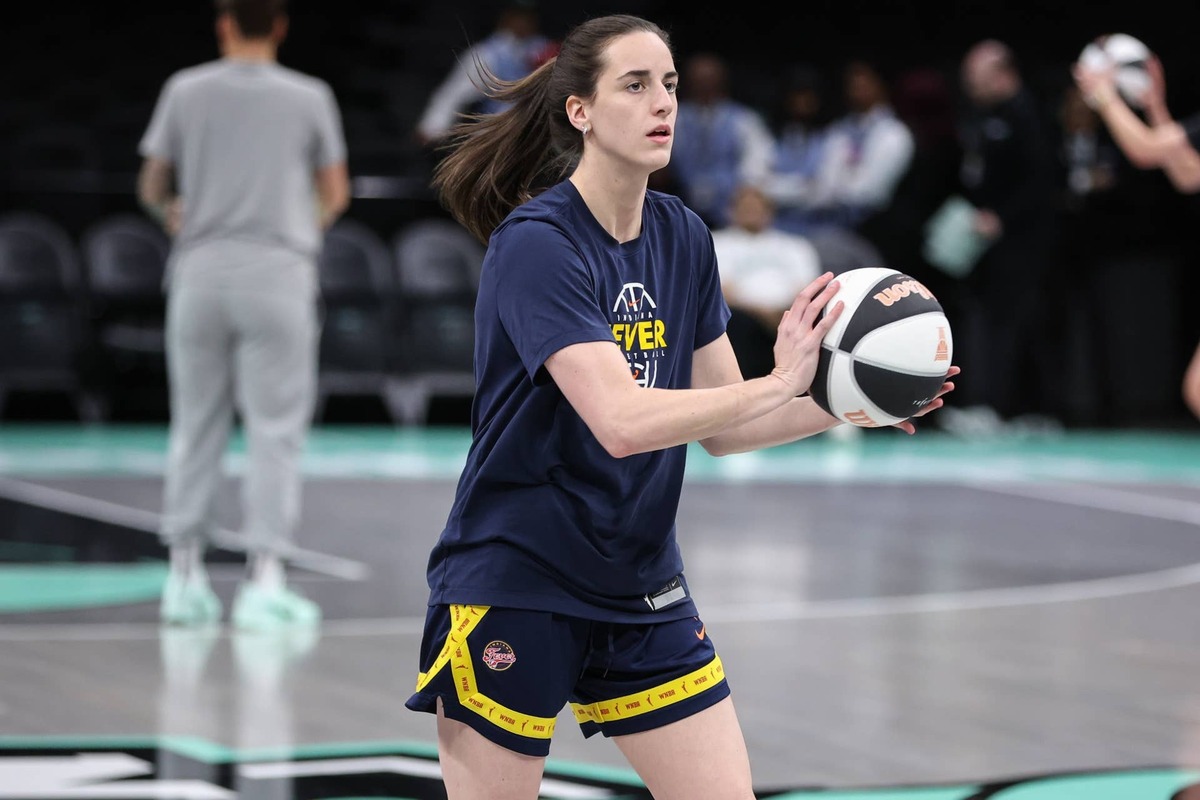  Indiana Fever guard Caitlin Clark during warmups prior to the game against the New York Liberty. Wendell Cruz-Imagn Images