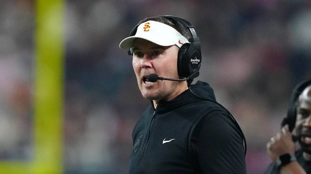  Dec 27, 2024; Las Vegas, NV, USA; Southern California Trojans head coach Lincoln Riley reacts against the Texas A&M Aggies in the first half at Allegiant Stadium. Mandatory Credit: Kirby Lee-Imagn Images | USA TODAY Sports via Reuters Connect 