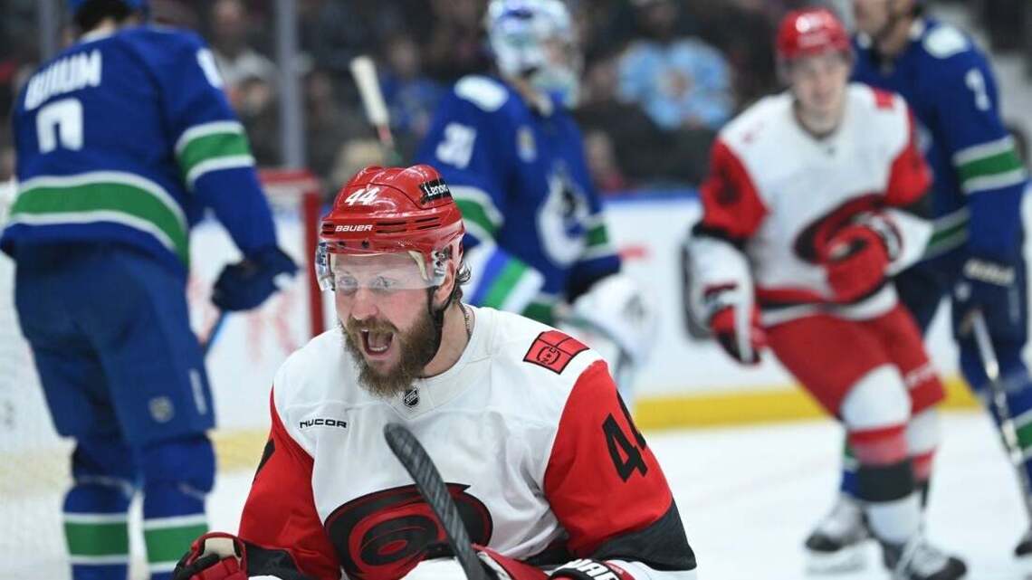 Oilers, Hurricanes bring high-powered offenses into clash