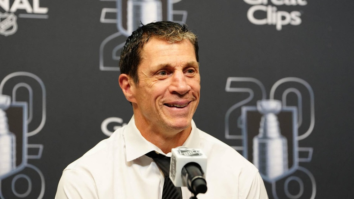 Hurricanes React to Coach Rod Brind'Amour's Shirtless Stanley Cup Celebration 