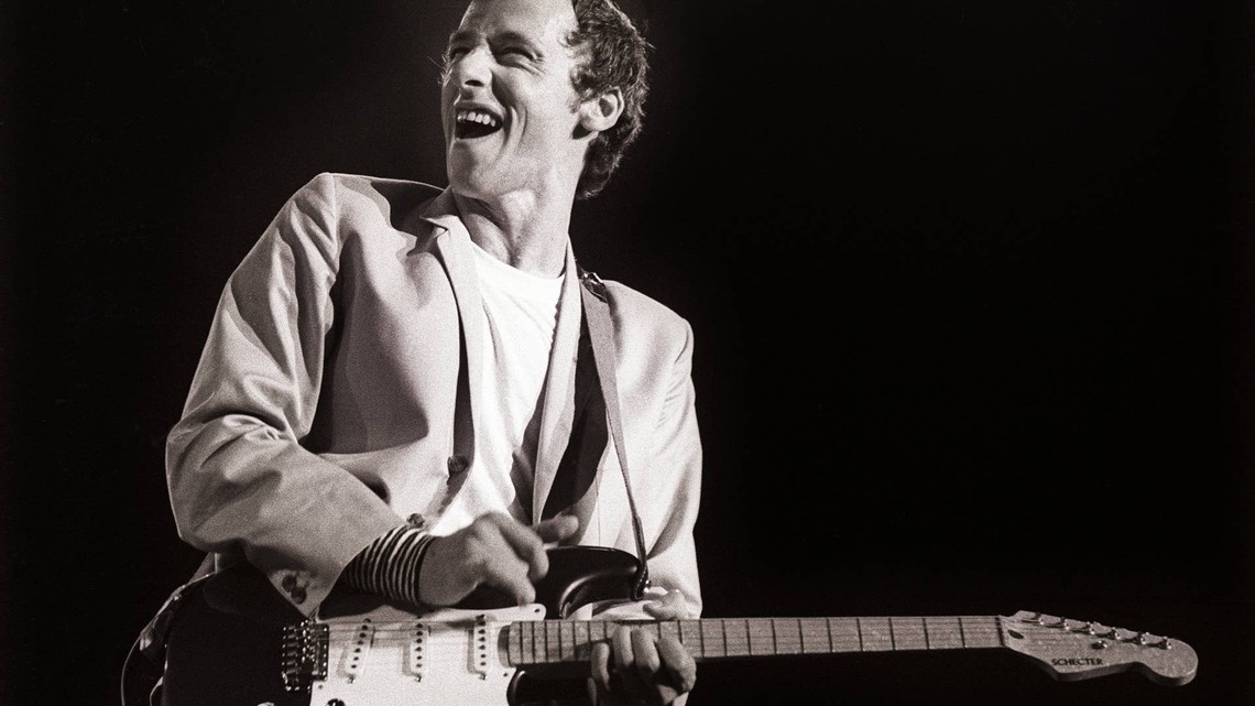 1982 Rock Classic, Lasting Over 14 Minutes, Became a Timeless Road Trip Anthem 