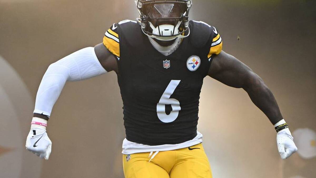  Oct 12, 2025; Pittsburgh, Pennsylvania, USA; Pittsburgh Steelers linebacker Patrick Queen (6)) takes the field for a game against the Cleveland Browns at Acrisure Stadium. Mandatory Credit: Barry Reeger-Imagn Images | IMAGN IMAGES via Reuters Connect 