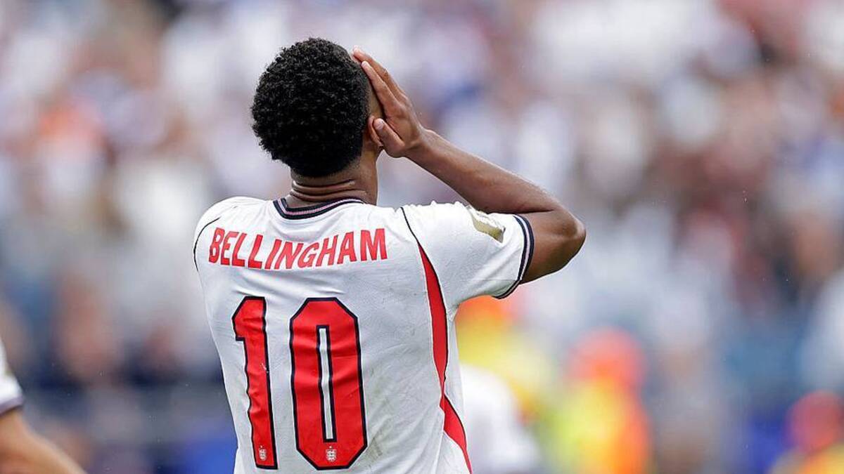  Bellingham cut a frustrated figure. | Marcel Bonte/Soccrates/Getty Images 