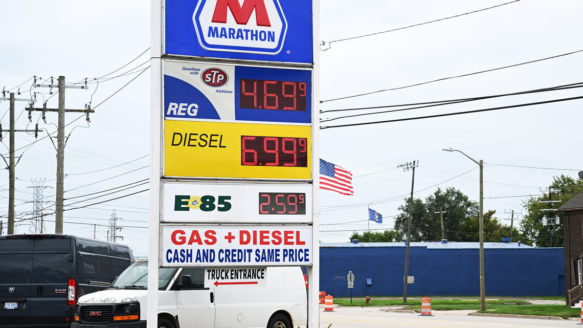 Michigan gas prices climb again, AAA says