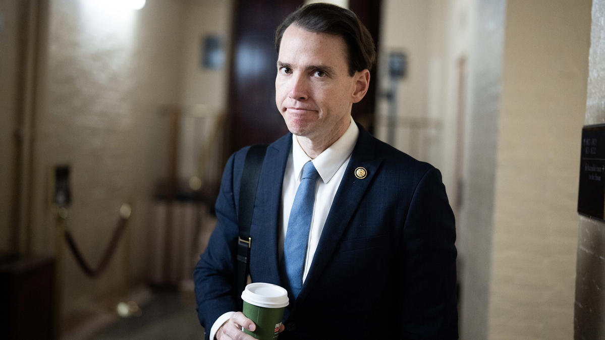 U.S. Rep. Kevin Kiley (I-CA) leaves a meeting of the House Republican Conference in the U.S. Capitol on Tuesday, June 9, 2026, in Washington, D.C. (Tom Williams/CQ Roll Call/Zuma Press/TNS)
