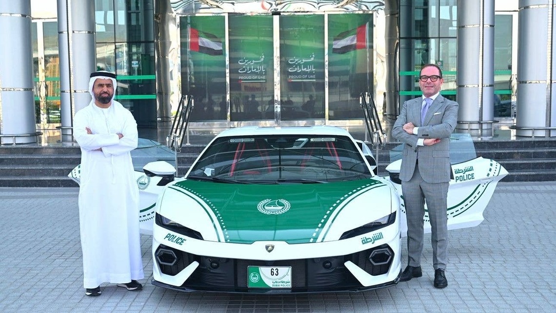 Dubai Police Just Added a 920-HP Lamborghini to Its Fleet