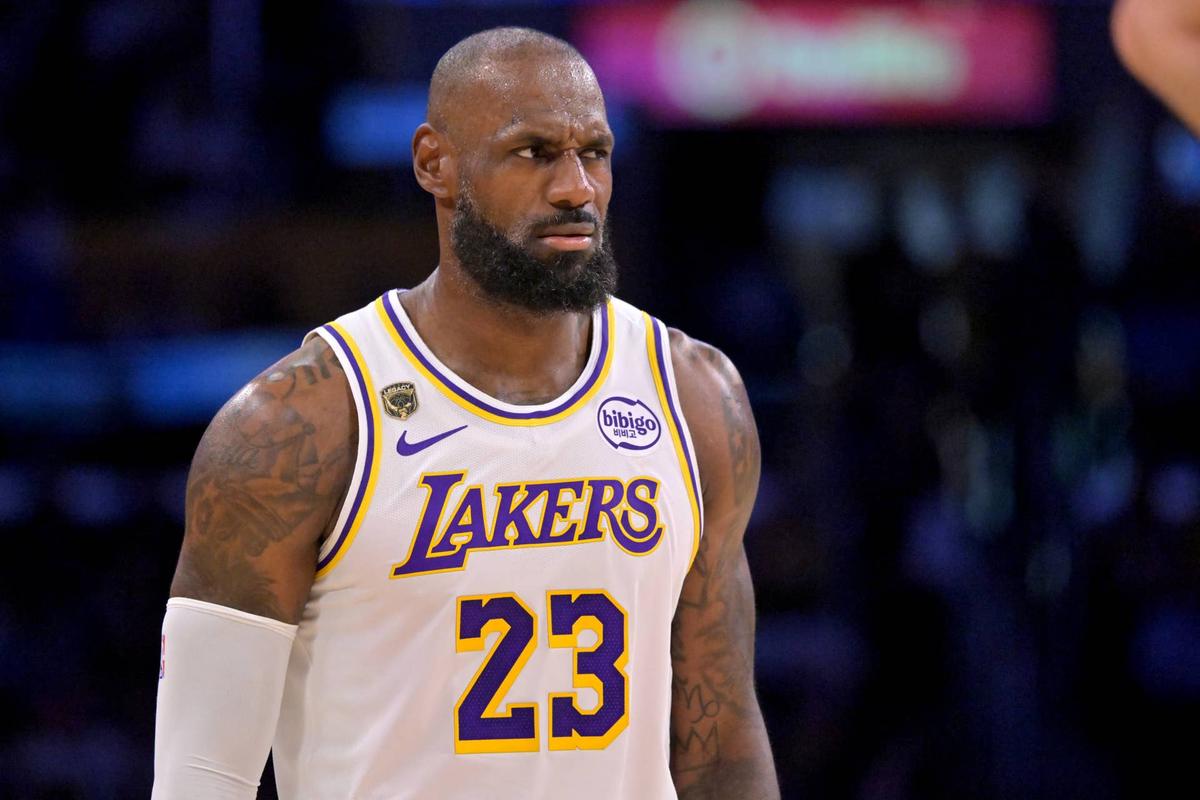  LeBron James still delivers elite category production despite Luka Dončić controlling most Lakers possessions. © Jayne Kamin-Oncea-Imagn Images