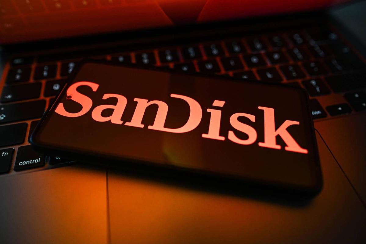  Sandisk stock is up 591% year to date. 