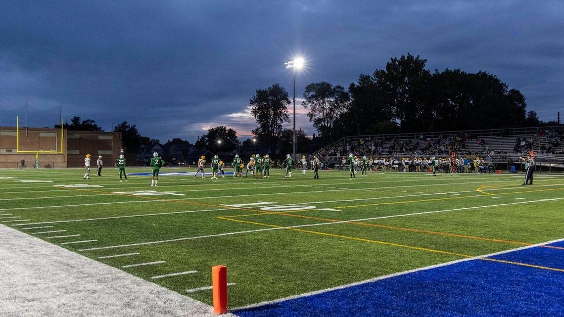 Two-way Florida football player ranked No. 1 in 2028 class by 247Sports 