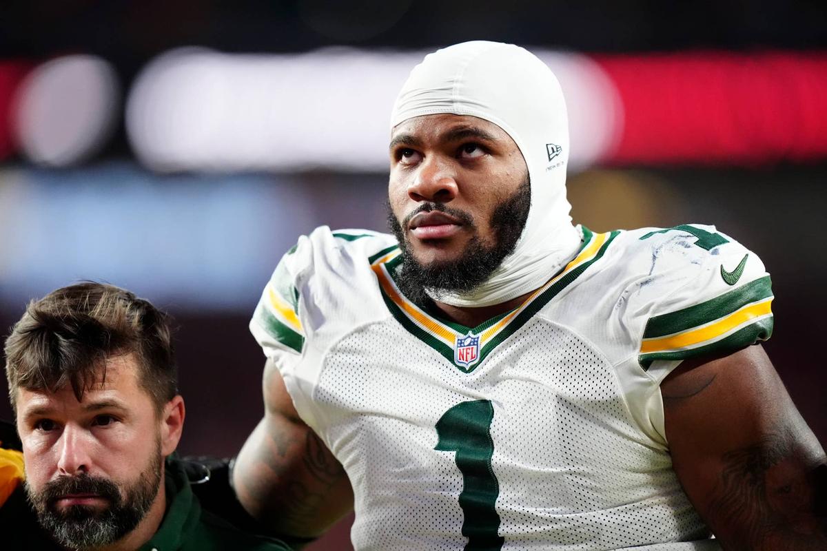  Green Bay Packers defensive end Micah Parsons (1). Ron Chenoy-Imagn Images