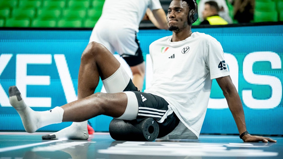 Does Foam Rolling Actually Do Anything? Useful Tool or Placebo 
