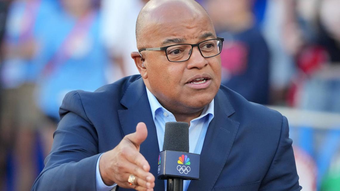 Mike Tirico Butchered Tina Fey's Name During Knicks vs. Hawks 