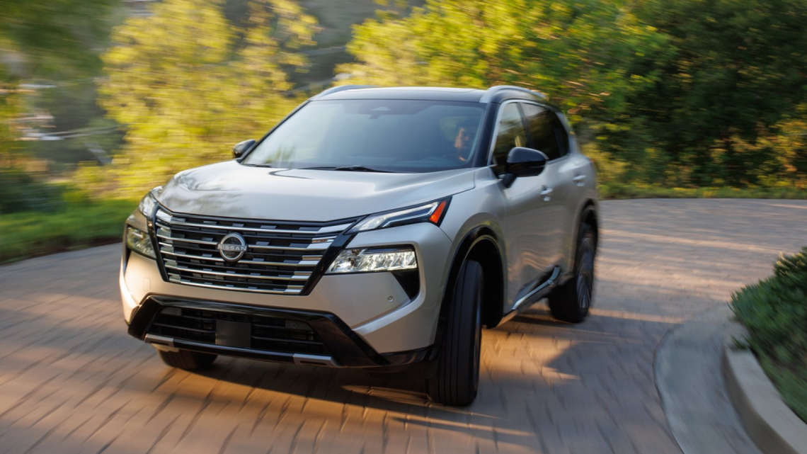 Nissan Has a Solid Lease Deal for the Mid-Spec Rogue This April 