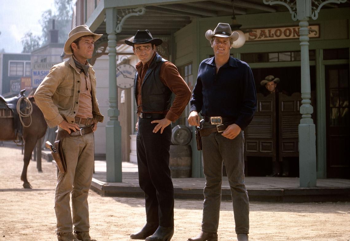 THE VIRGINIAN, (aka THE MEN FROM SHILOH), from left: Gary Clarke, James Drury, Doug McClure, (1962), 1962-71.Gene Trindl / TV Guide / courtesy Everett Collection