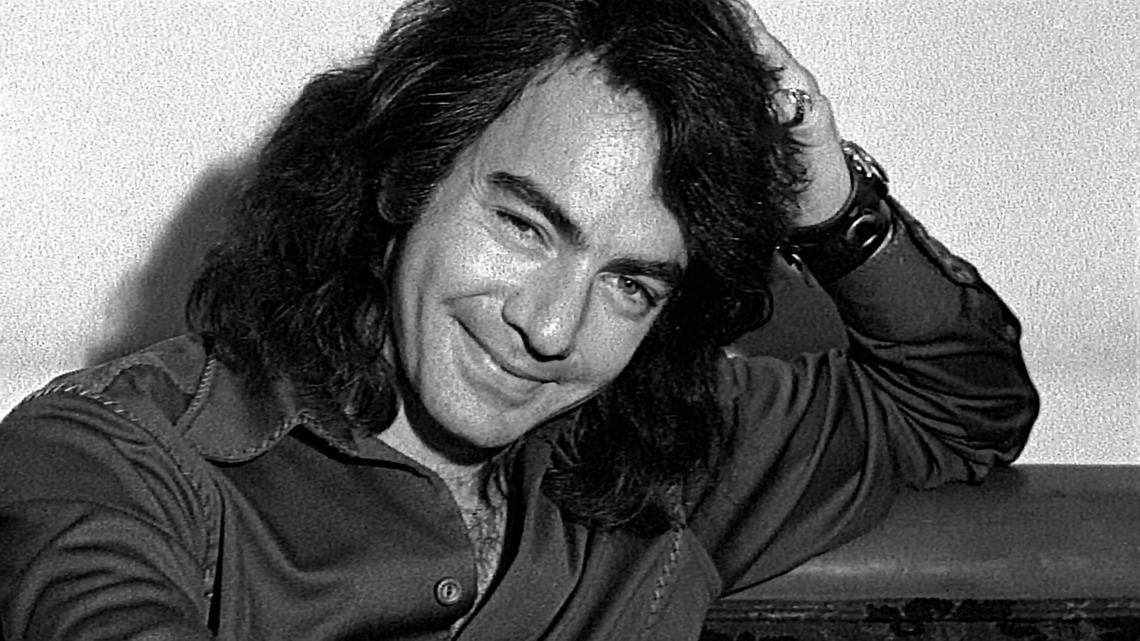 1969 Neil Diamond Classic, Written in Less Than One Hour, Remains Pop Culture's Favorite 'Reason to Smile' 