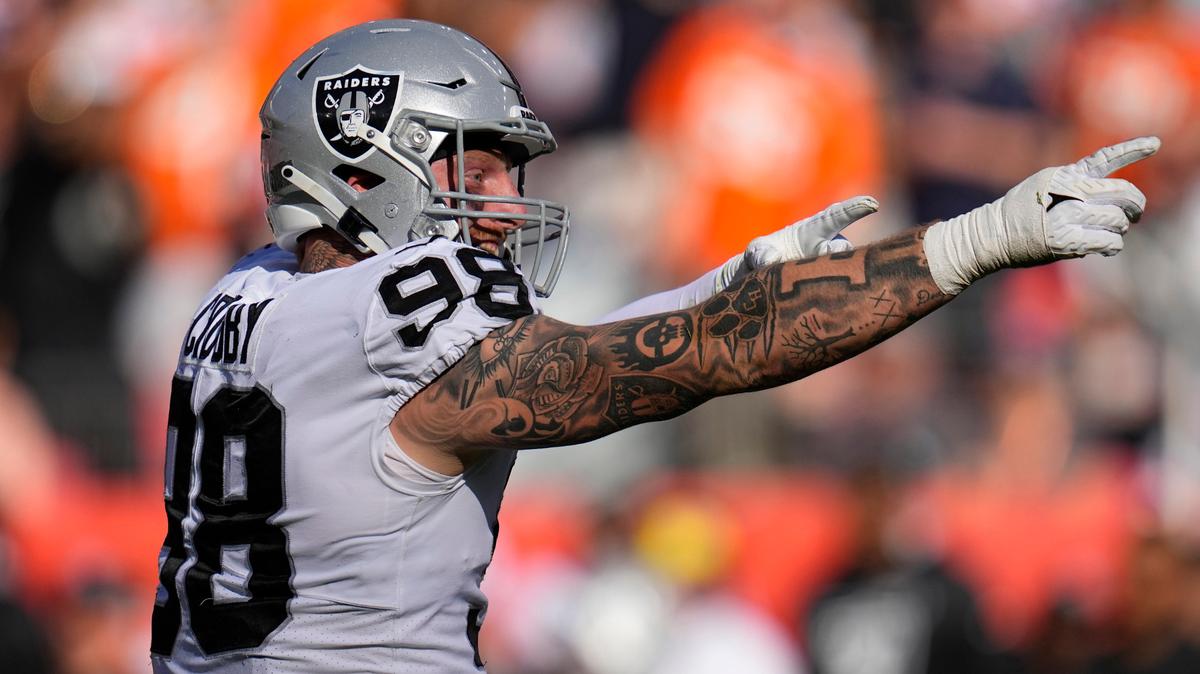 Las Vegas Raiders defensive end Maxx Crosby (98) against the Denver Broncos during the first half of an NFL football game, Sunday, Oct. 17, 2021, in Denver. (AP Photo/Jack Dempsey)